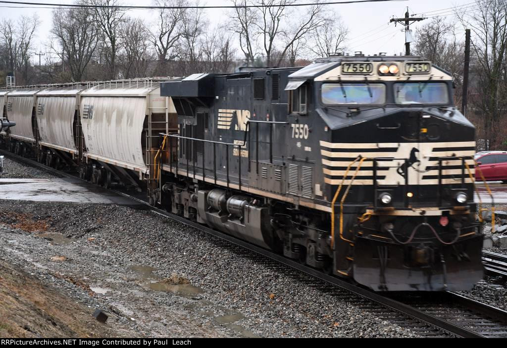 Grain train cruises north